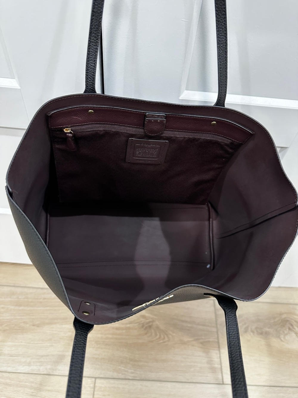 Coach Black Leather Tote with Gold Logo - Picture 3 of 4